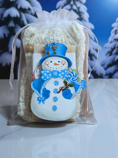 Cranberry Spice Snowman with Lollipop