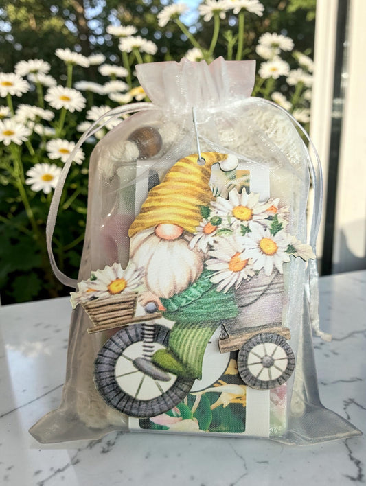 Honeysuckle Gnome with Daisy's